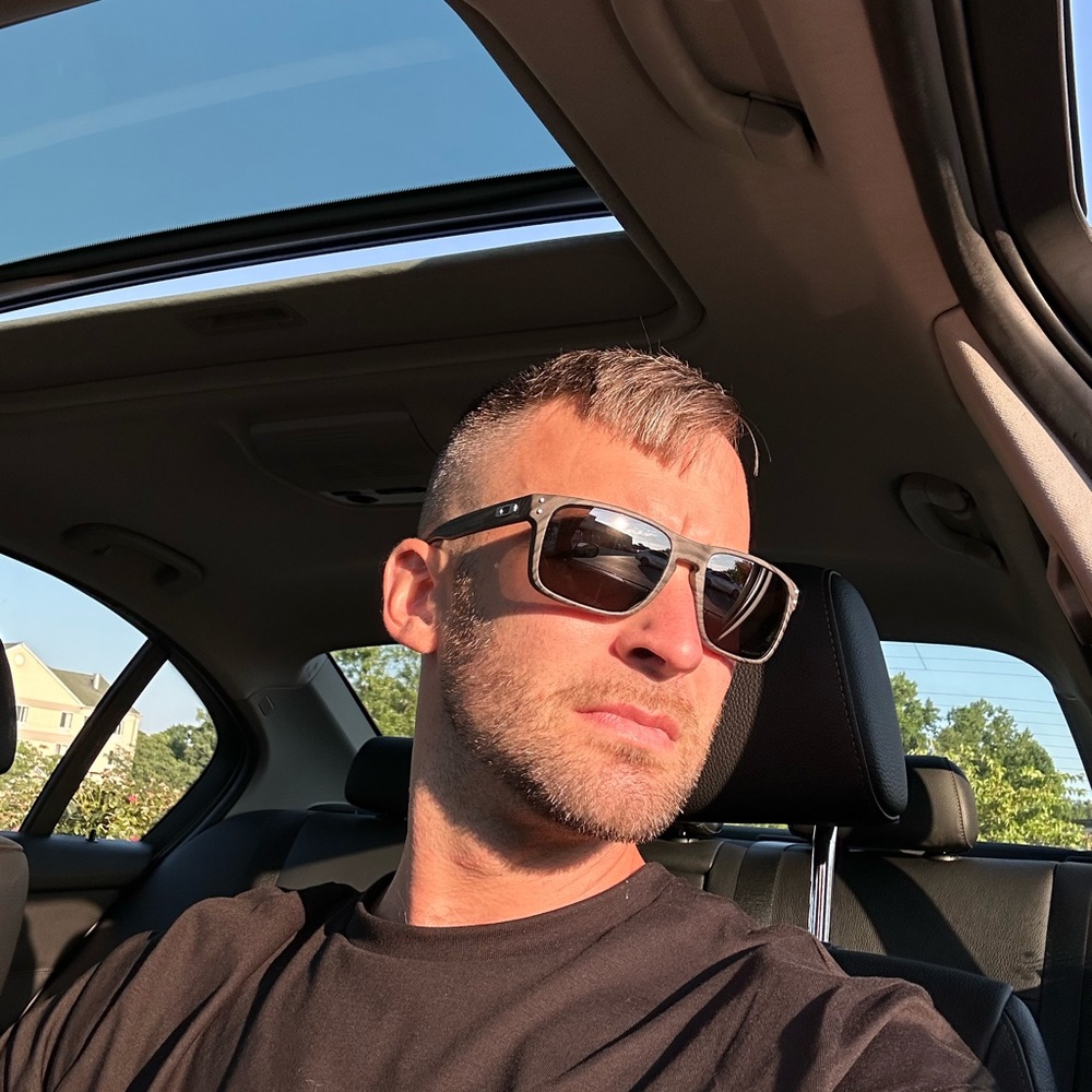 Meet your Posher, Sean